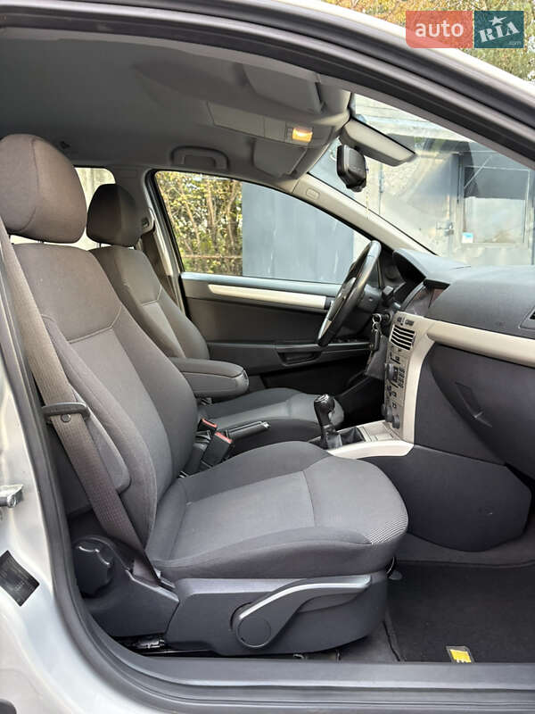 Универсал Opel Astra 2009 в Белой Церкви