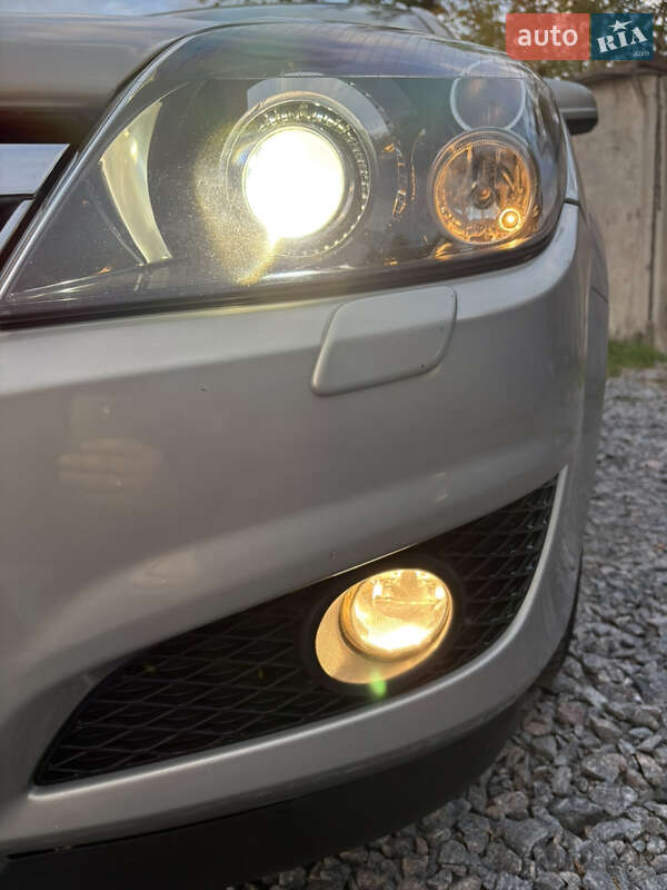 Универсал Opel Astra 2009 в Белой Церкви