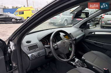 Универсал Opel Astra 2009 в 