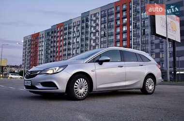 Универсал Opel Astra 2018 в 