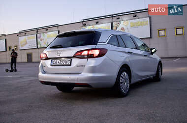 Универсал Opel Astra 2018 в 