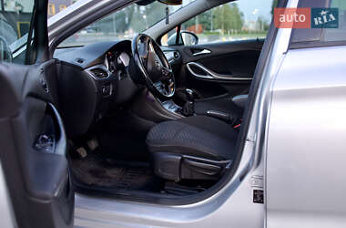 Универсал Opel Astra 2018 в 