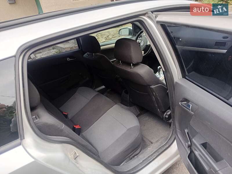 Универсал Opel Astra 2007 в Хмельницком