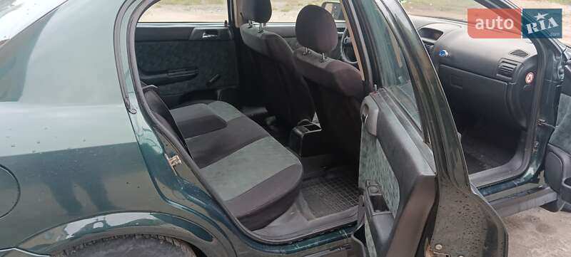 Седан Opel Astra 1999 в Виннице