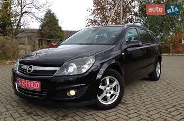 Універсал Opel Astra 2009 в Самборі