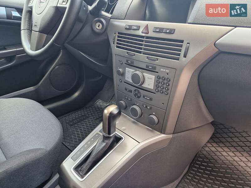 Хэтчбек Opel Astra 2005 в Тернополе фото 40 Хэтчбек Opel Astra 2005 в Тернополе