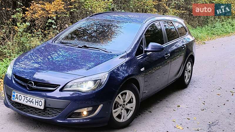 Универсал Opel Astra 2014 в Ужгороде фото 2 Универсал Opel Astra 2014 в Ужгороде