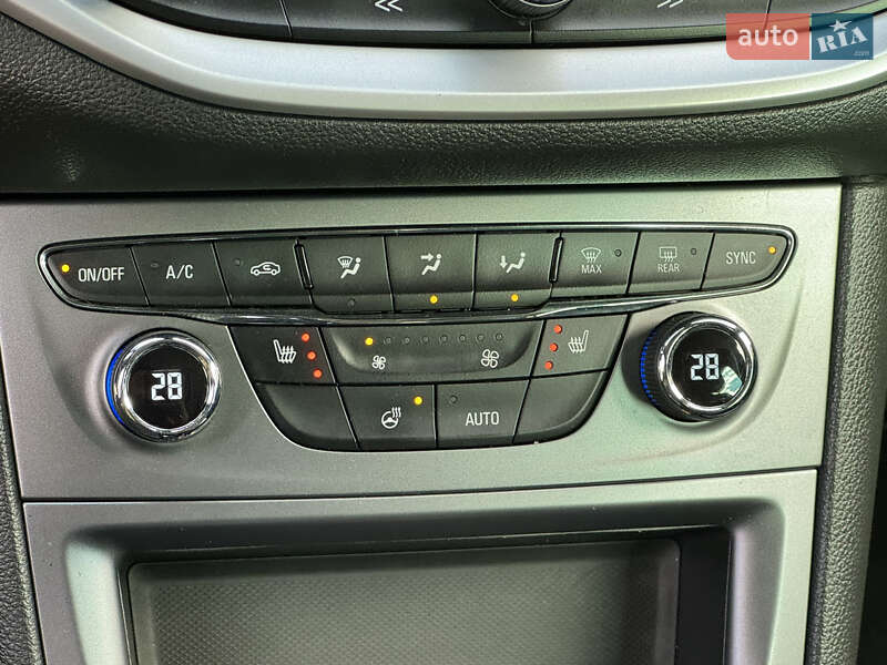 Универсал Opel Astra 2019 в Львове