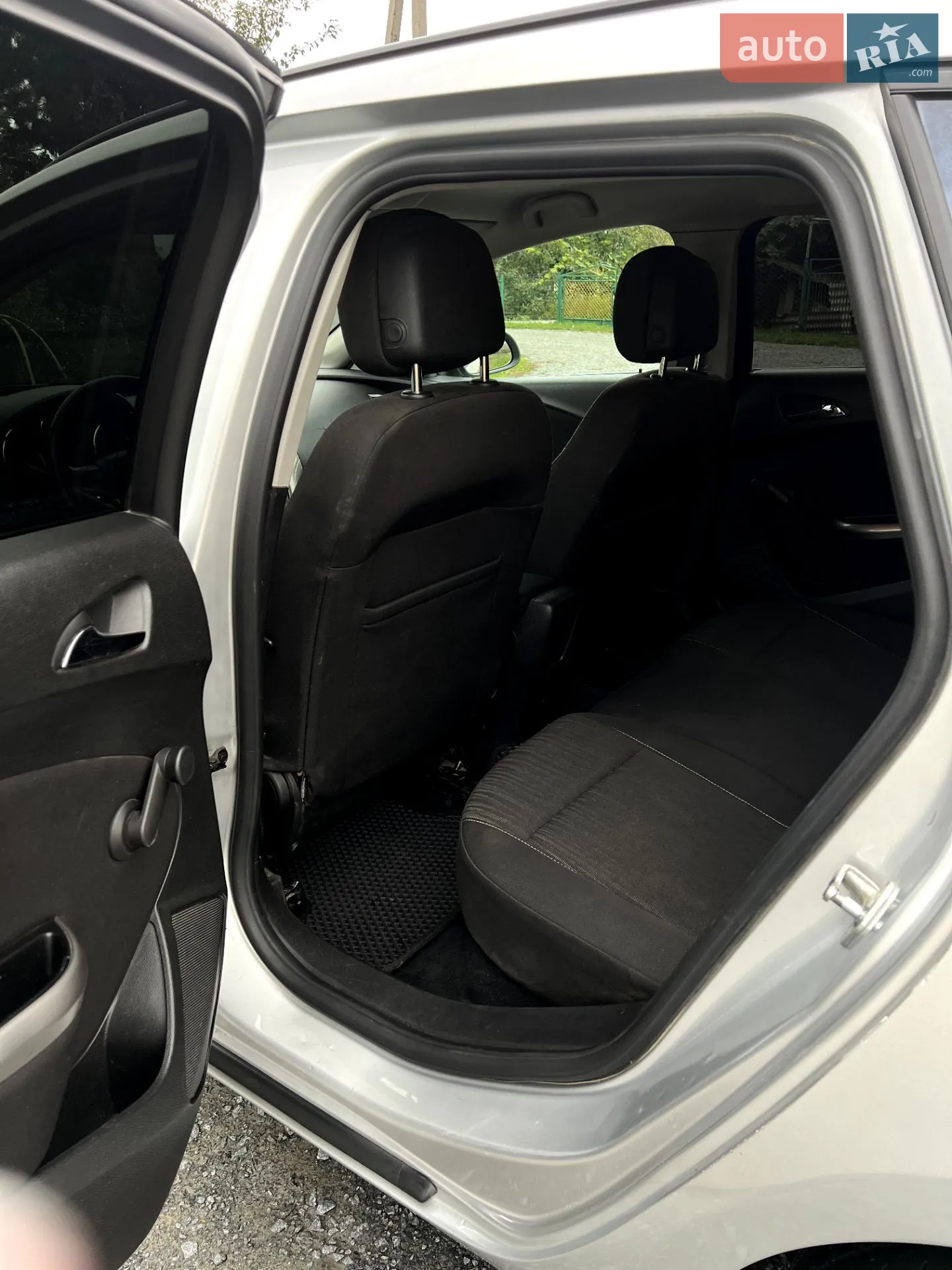 2011 Opel Astra - мініатюра 15
