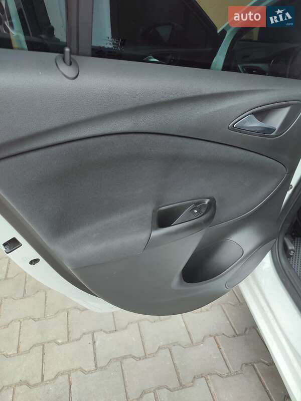 Универсал Opel Astra 2019 в Трускавце фото 17 Универсал Opel Astra 2019 в Трускавце