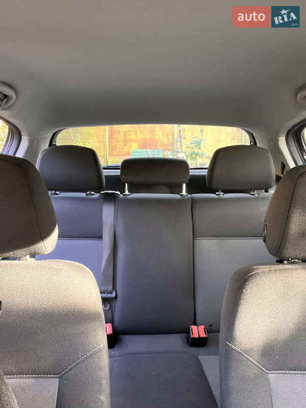 Хэтчбек Opel Astra 2012 в Львове