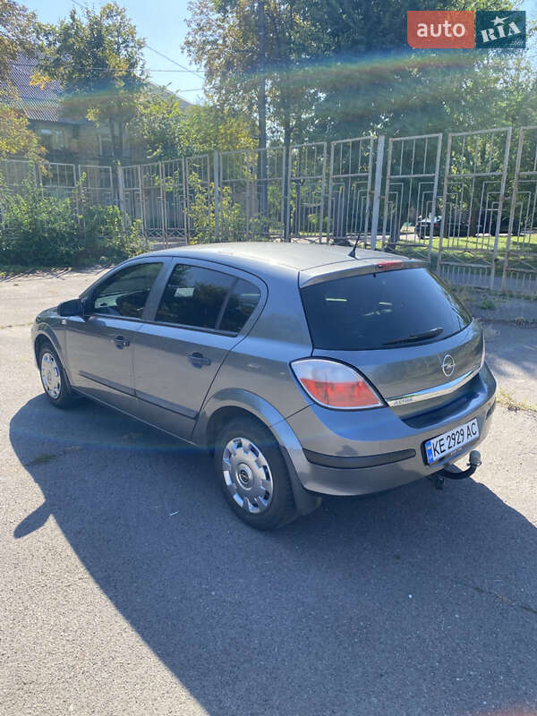 Хетчбек Opel Astra 2006 в Кривому Розі фото 4 Хетчбек Opel Astra 2006 в Кривому Розі