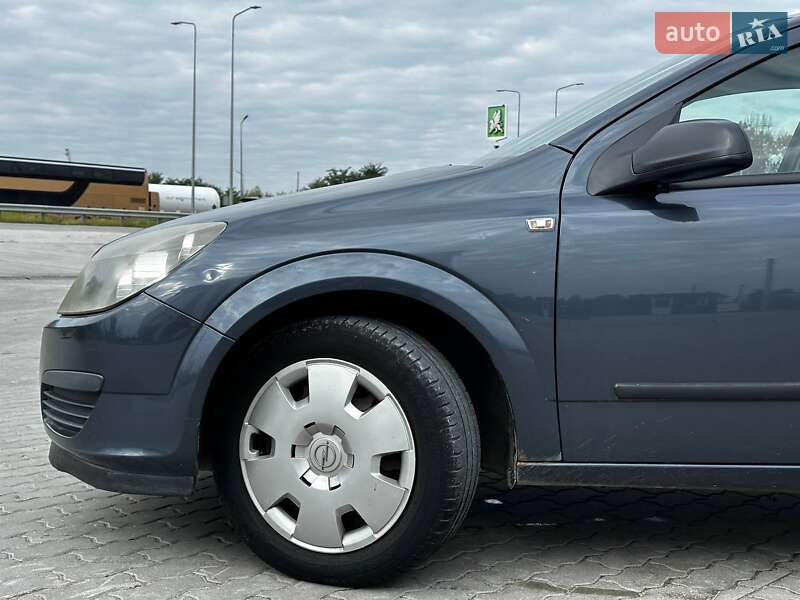 Універсал Opel Astra 2006 в Львові