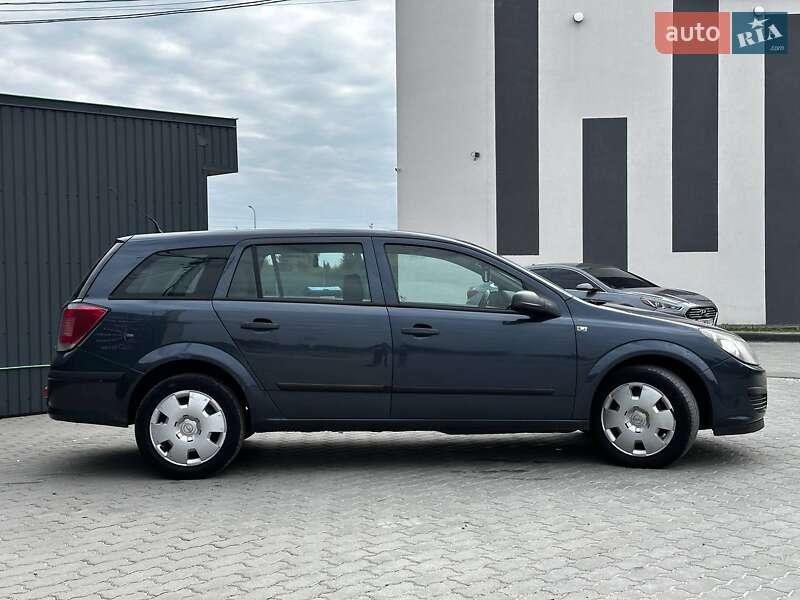 Універсал Opel Astra 2006 в Львові