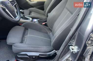Універсал Opel Astra 2011 в  фото 3 Універсал Opel Astra 2011 в