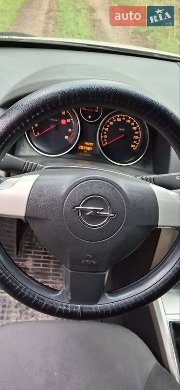 Хэтчбек Opel Astra 2008 в Николаеве фото 6 Хэтчбек Opel Astra 2008 в Николаеве