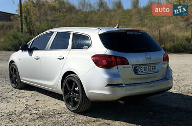 Универсал Opel Astra 2013 в 