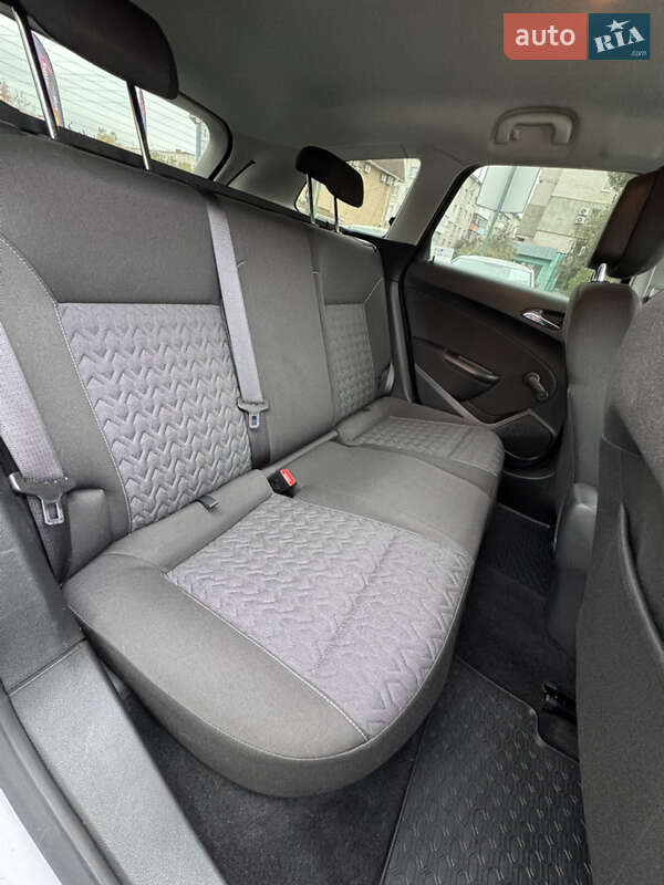 Універсал Opel Astra 2013 в Бердичеві