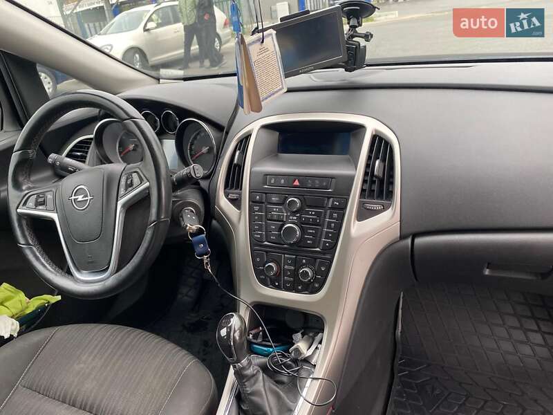 Хэтчбек Opel Astra 2012 в Ровно фото 4 Хэтчбек Opel Astra 2012 в Ровно