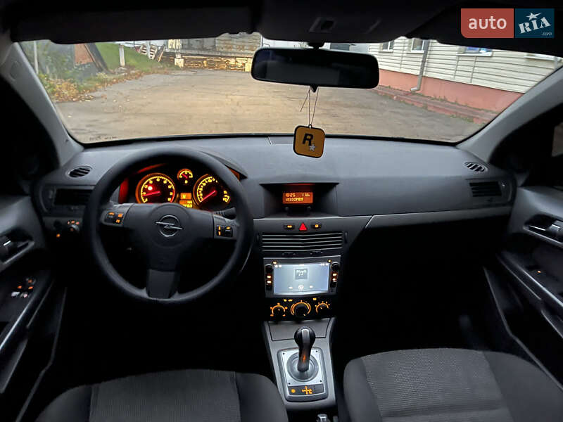 Хэтчбек Opel Astra 2006 в Виннице