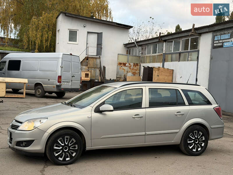 Універсал Opel Astra 2008 в Рівному фото 16 Універсал Opel Astra 2008 в Рівному