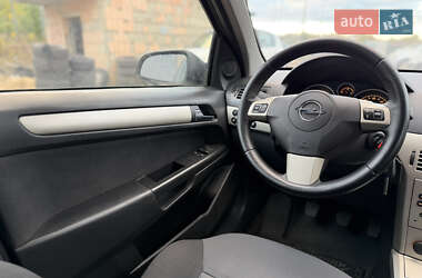 Универсал Opel Astra 2008 в 