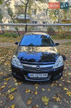 Универсал Opel Astra 2009 в Днепре