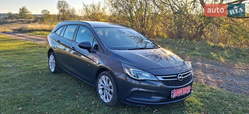 Універсал Opel Astra 2016 в  фото Універсал Opel Astra 2016 в