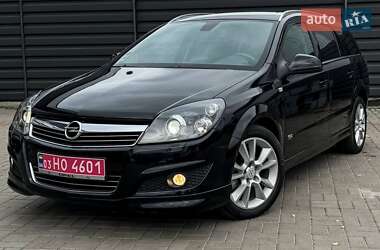 Универсал Opel Astra 2010 в Черкассах