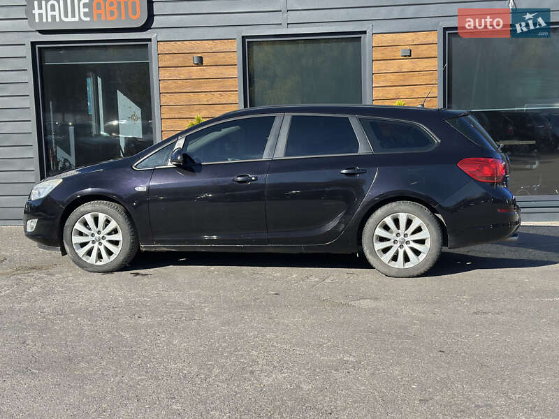 Универсал Opel Astra 2010 в Шептицькому