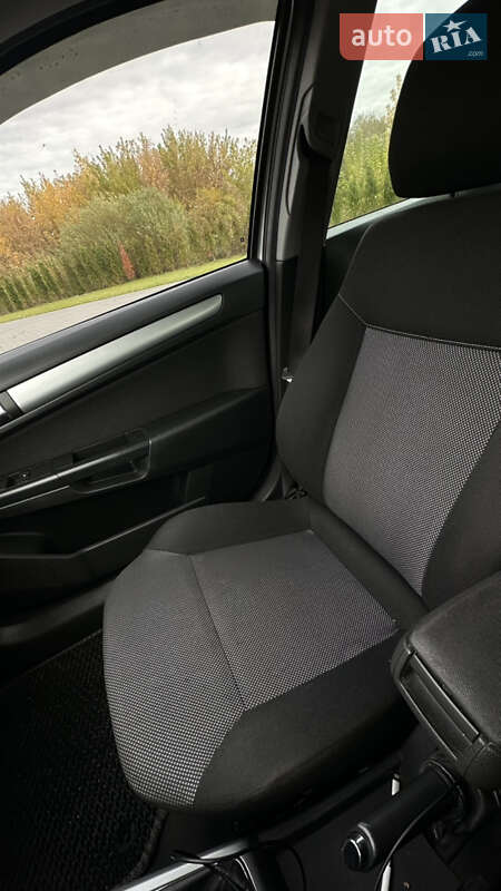 Универсал Opel Astra 2010 в Тернополе фото 19 Универсал Opel Astra 2010 в Тернополе
