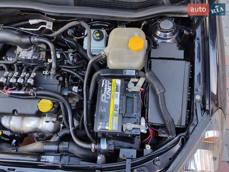 Универсал Opel Astra 2010 в Умани