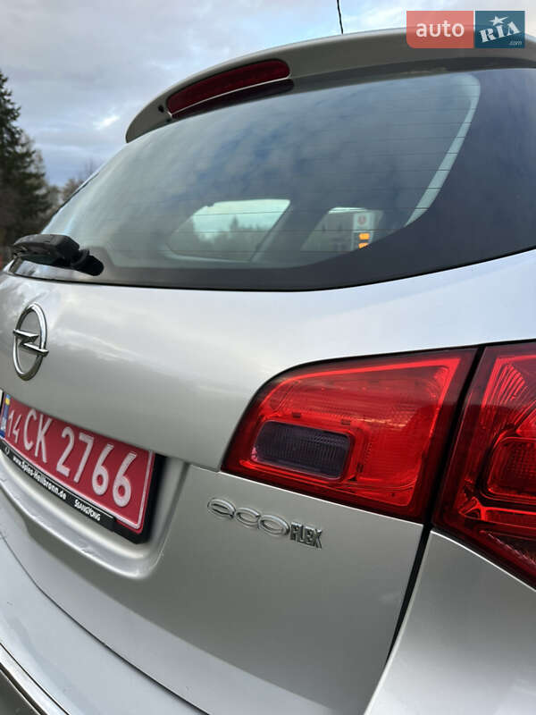 Универсал Opel Astra 2012 в Рожнятове