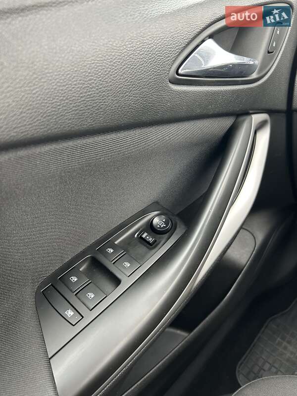 Универсал Opel Astra 2018 в Броварах фото 31 Универсал Opel Astra 2018 в Броварах