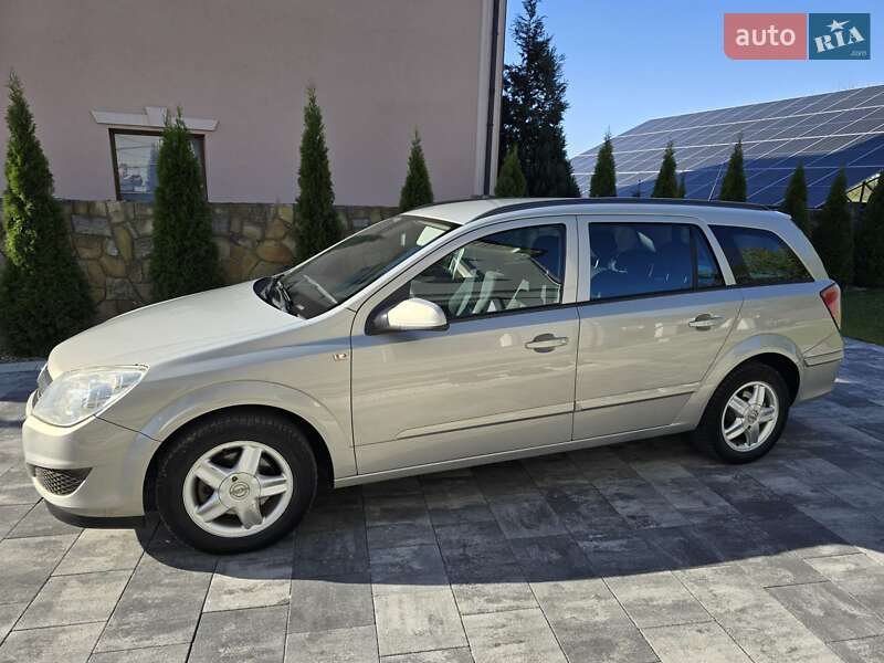 Універсал Opel Astra 2007 в Івано-Франківську