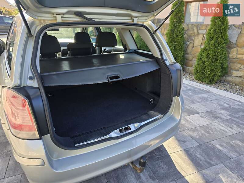 Універсал Opel Astra 2007 в Івано-Франківську