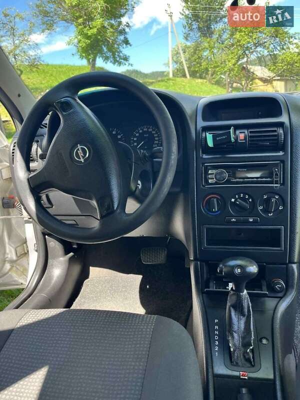 Седан Opel Astra 2007 в Ивано-Франковске фото 3 Седан Opel Astra 2007 в Ивано-Франковске
