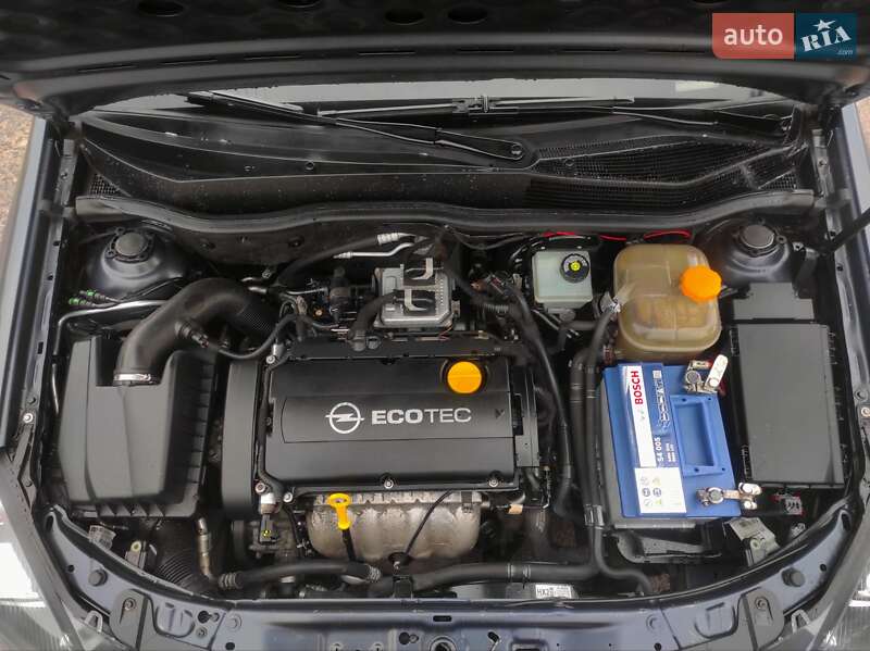 Универсал Opel Astra 2010 в Харькове