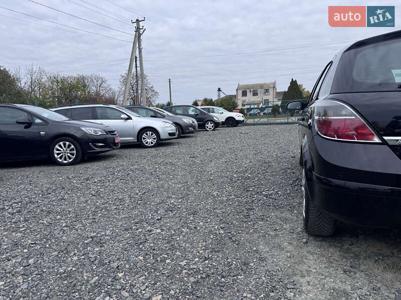 Хэтчбек Opel Astra 2009 в Звенигородке