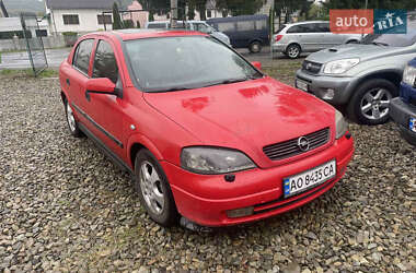 Хэтчбек Opel Astra 2002 в Солотвине