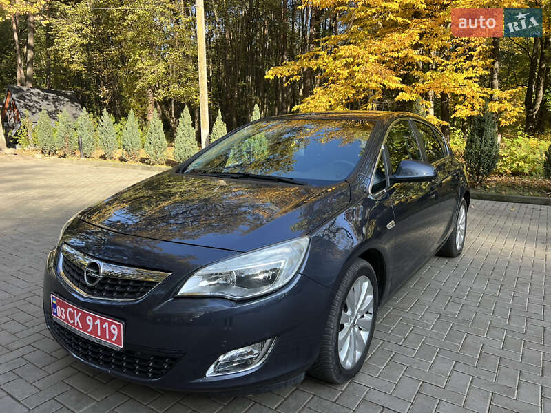 Хэтчбек Opel Astra 2009 в Луцке фото Хэтчбек Opel Astra 2009 в Луцке