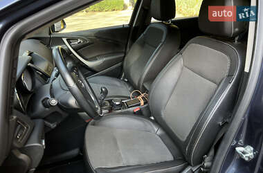 Хетчбек Opel Astra 2009 в  фото 11 Хетчбек Opel Astra 2009 в