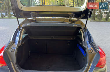 Хетчбек Opel Astra 2009 в  фото 14 Хетчбек Opel Astra 2009 в