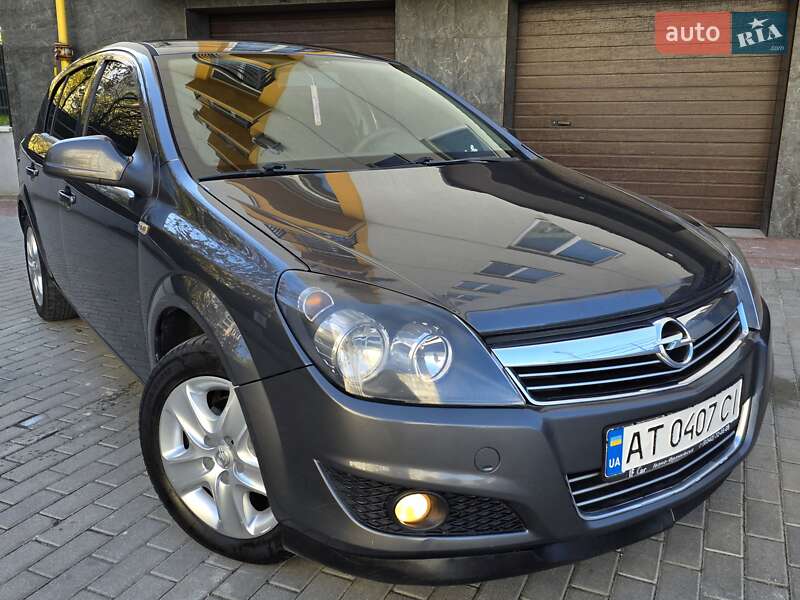 Хэтчбек Opel Astra 2012 в Тернополе фото 15 Хэтчбек Opel Astra 2012 в Тернополе