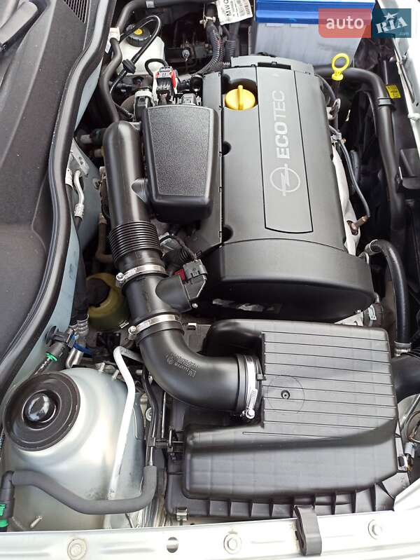 Седан Opel Astra 2007 в Кременчуці