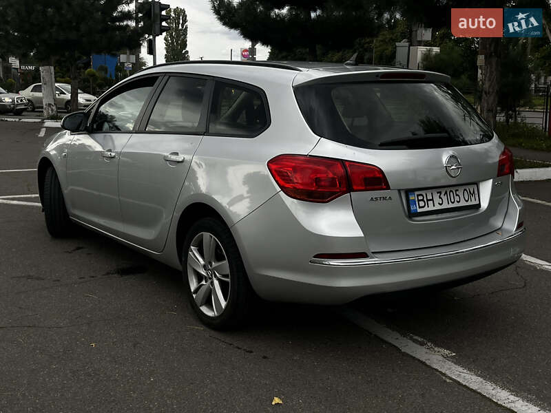 Универсал Opel Astra 2013 в Одессе фото 3 Универсал Opel Astra 2013 в Одессе