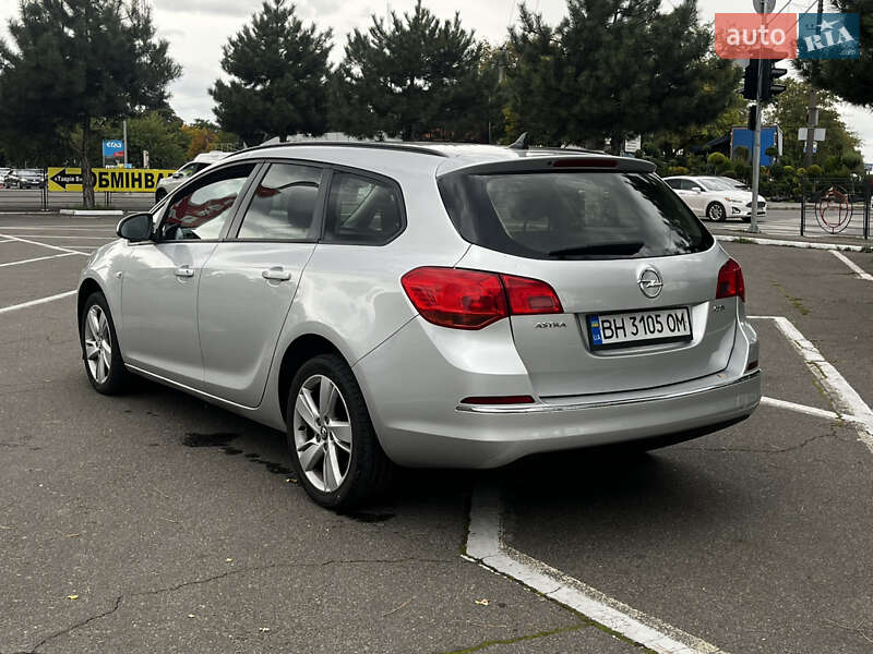 Универсал Opel Astra 2013 в Одессе фото 8 Универсал Opel Astra 2013 в Одессе
