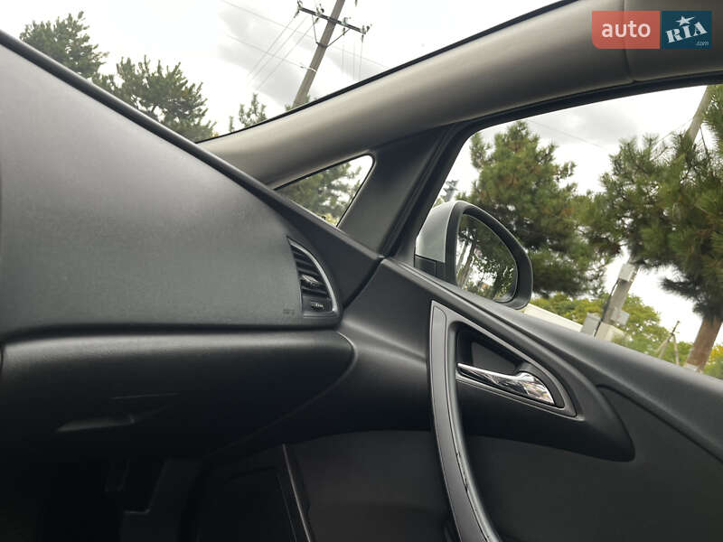 Универсал Opel Astra 2013 в Одессе фото 17 Универсал Opel Astra 2013 в Одессе