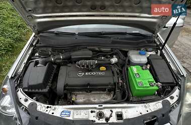 Универсал Opel Astra 2006 в  фото 16 Универсал Opel Astra 2006 в