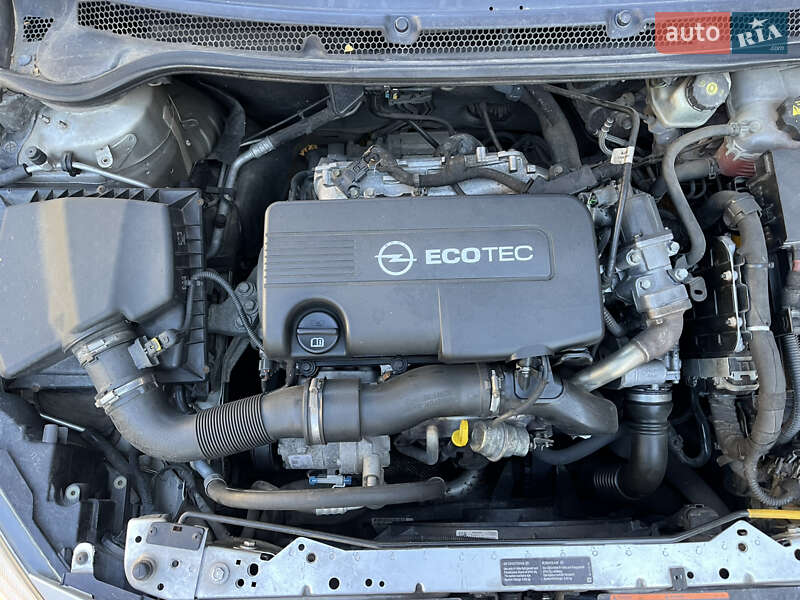 Универсал Opel Astra 2011 в Ровно фото 37 Универсал Opel Astra 2011 в Ровно